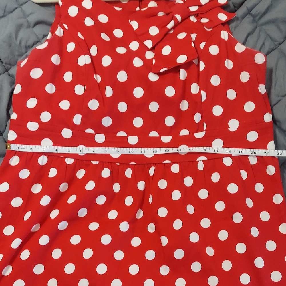 Elegant Red Polka Dot Midi Dress - Picture 8 of 8